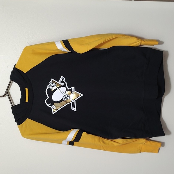 Woman's Fanatics Pittsburgh Penguins Hoodie - Picture 1 of 7